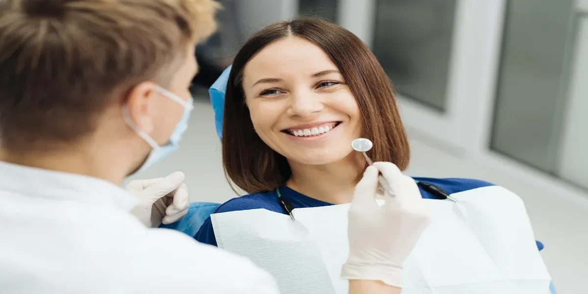 Dental Bonding: What is Teeth Bonding & What to Expect